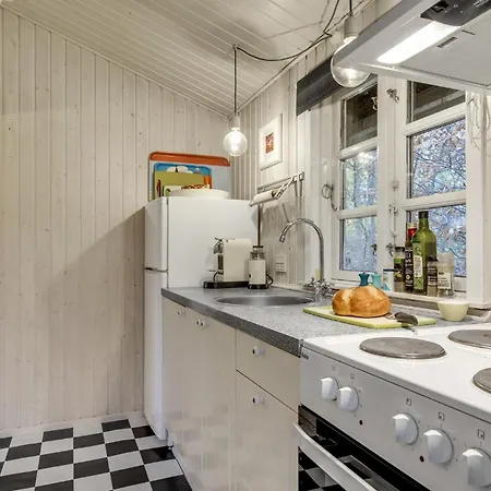 1 Bedroom Lovely In Σπίτι διακοπών *