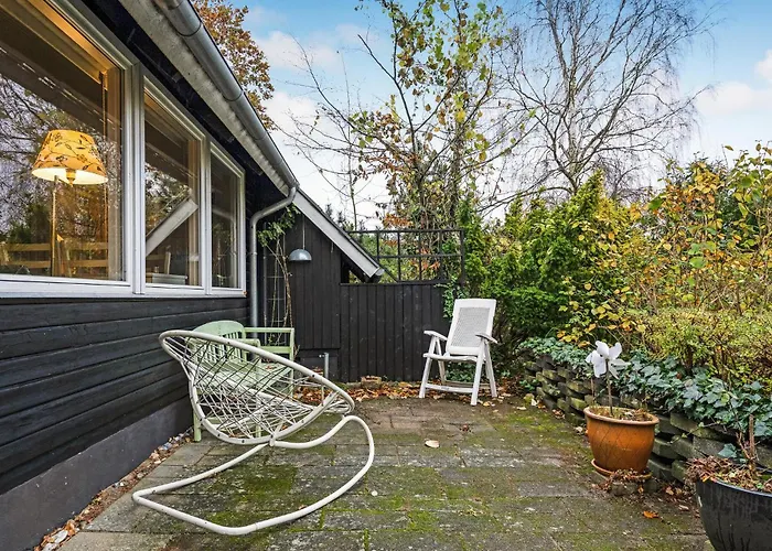 1 Bedroom Lovely In Prázdninový dům *